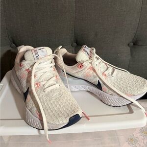 Nike React White with Light Pink and Light Blue Floral Accent Sneakers - Size 5